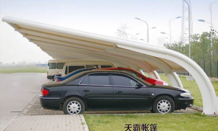 停車區(qū)不規(guī)范？你的小區(qū)可能差了一個(gè)停車膜結(jié)構(gòu)