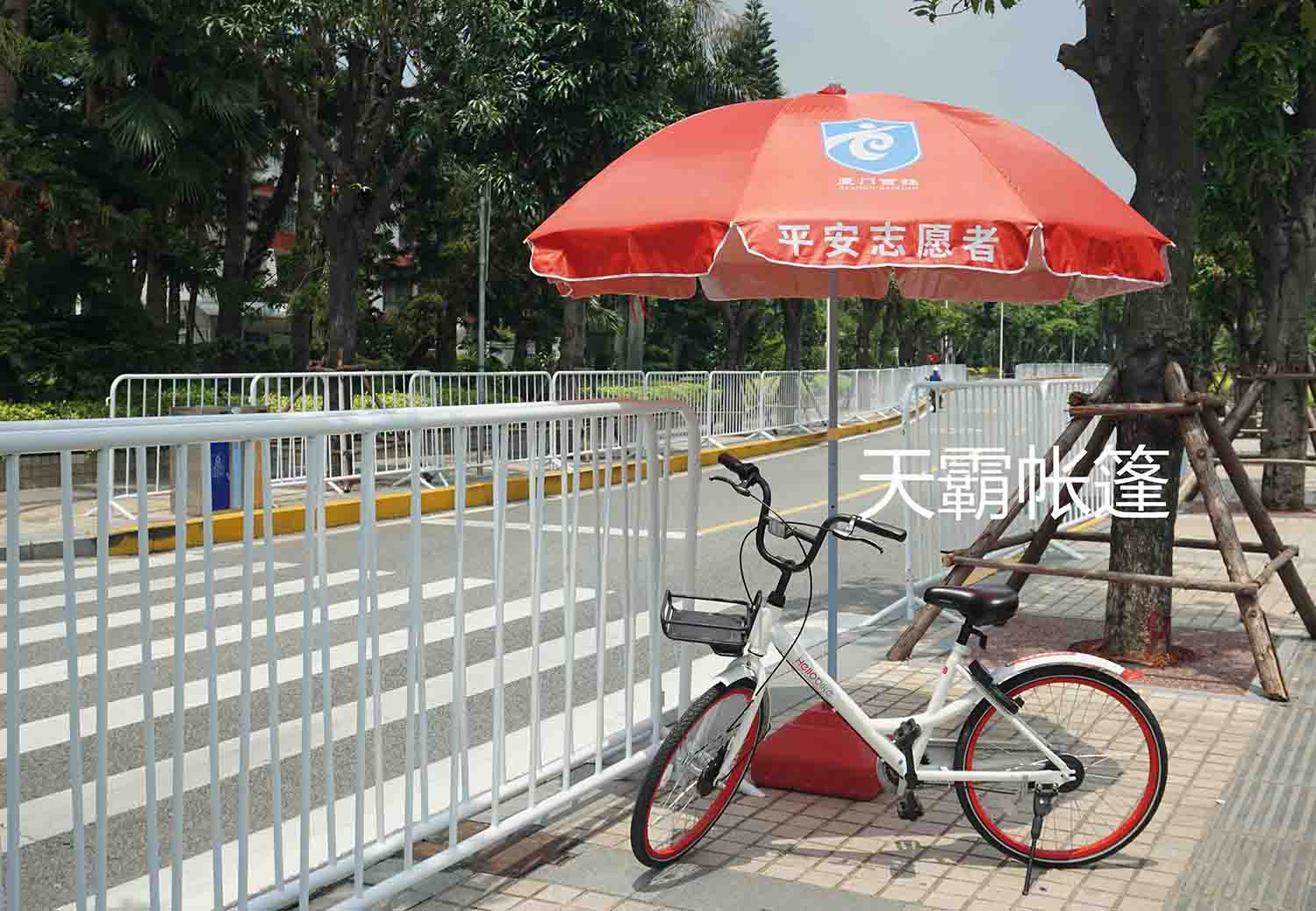 適合交警的大傘——廣告太陽(yáng)傘